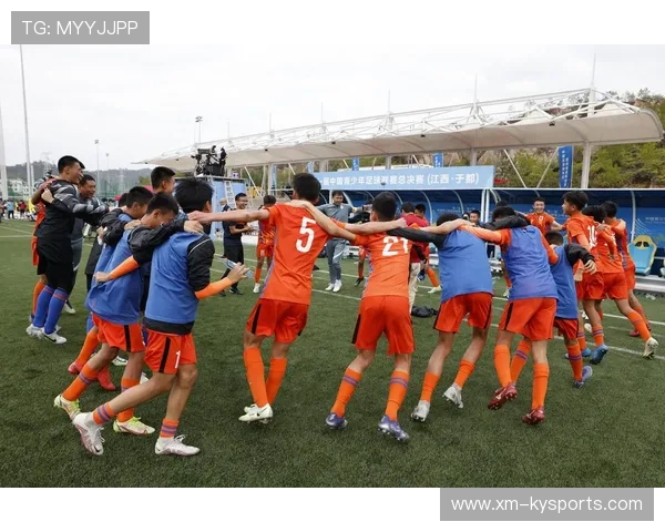 足球俱乐部在青训中加强法律援助与合同透明化保护未成年球员，足球俱乐部青训简介